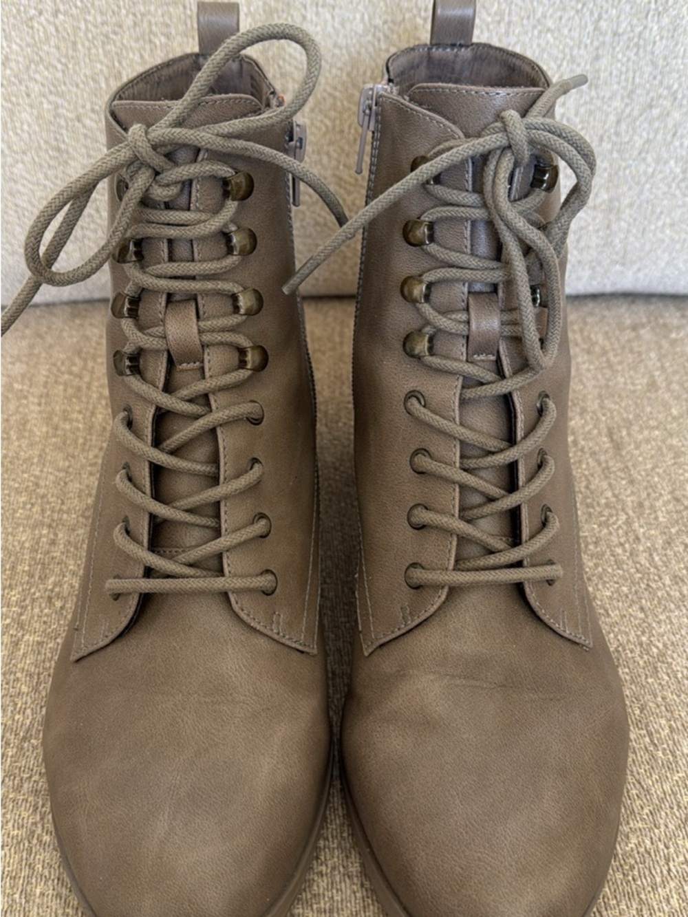 EUC LOFT Women's Taupe Lace-Up Ankle Boots with Side Zipper